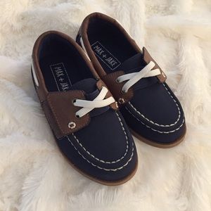 Boys slip ons